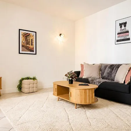 Le Saint Vincent 2 Center And Train Station Apartment